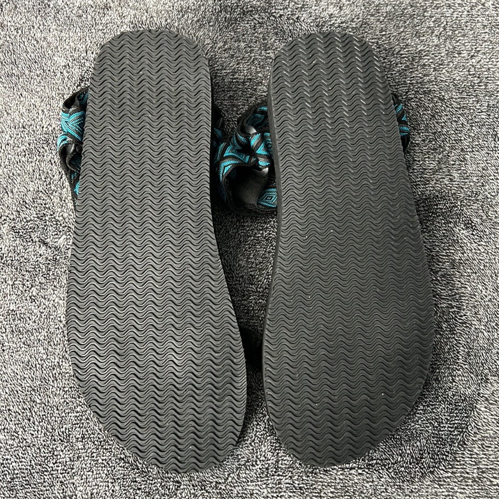 Atika sandals - Picture 4 of 5